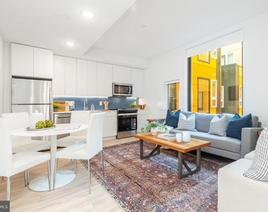 1131 N Front Street - Photo Thumbnail 1