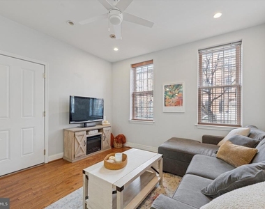 1759 Frankford Avenue - Photo Thumbnail 3