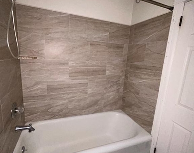 3515 Englewood Street - Photo Thumbnail 5