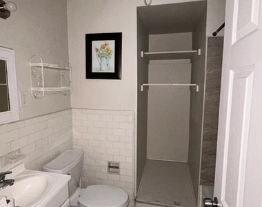 3515 Englewood Street - Photo Thumbnail 6