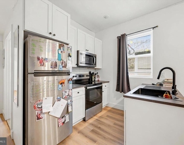 2319 N 33rd Street - Photo Thumbnail 8
