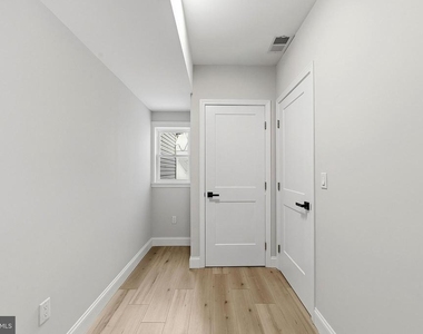 2319 Cross Street - Photo Thumbnail 18