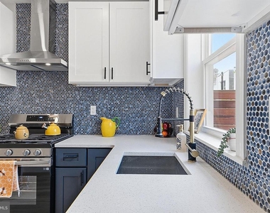 2319 Cross Street - Photo Thumbnail 9