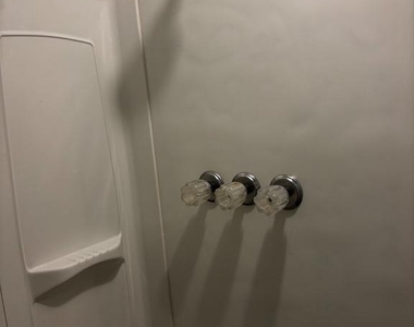 918 S 12th Street - Photo Thumbnail 8