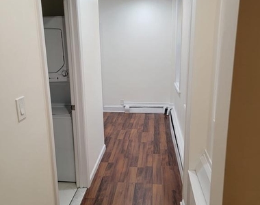 616 Tasker Street - Photo Thumbnail 9