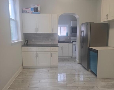 5538 Delancey Street - Photo Thumbnail 5