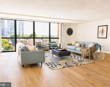 233 S 6th Street - Photo Thumbnail 2