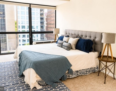 233 S 6th Street - Photo Thumbnail 7