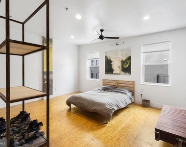 2020 E Fletcher Street - Photo Thumbnail 24