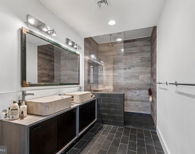2020 E Fletcher Street - Photo Thumbnail 26
