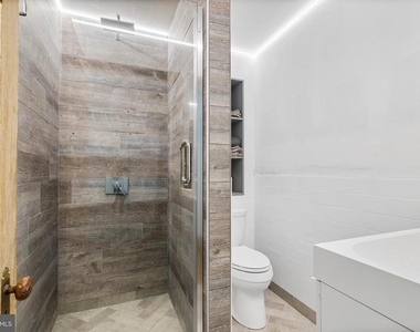 2020 E Fletcher Street - Photo Thumbnail 39