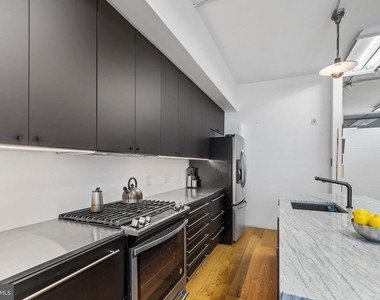 2020 E Fletcher Street - Photo Thumbnail 36