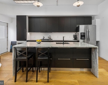 2020 E Fletcher Street - Photo Thumbnail 35