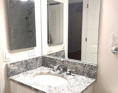 1701 Locust Street - Photo Thumbnail 11