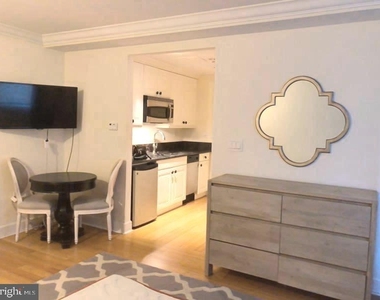 1701 Locust Street - Photo Thumbnail 4