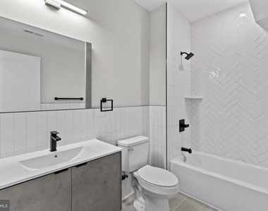 2626 Trenton Ave - Photo Thumbnail 6