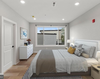 2626 Trenton Ave - Photo Thumbnail 38
