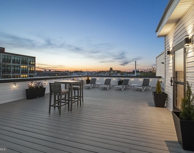 2626 Trenton Ave - Photo Thumbnail 12