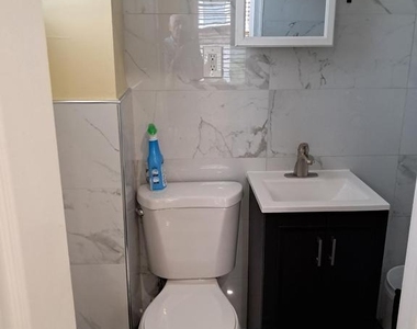 1120 Locust Street - Photo Thumbnail 6