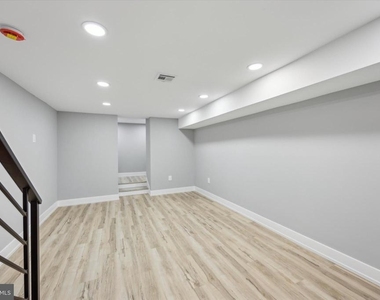 451 Fitzgerald Street - Photo Thumbnail 23