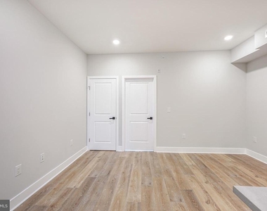 1629 S 22nd Street - Photo Thumbnail 6