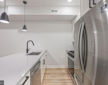 1629 S 22nd Street - Photo Thumbnail 4