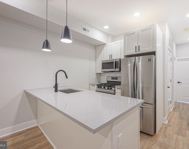 1629 S 22nd Street - Photo Thumbnail 3