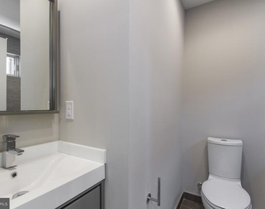 716 S Sartain Street - Photo Thumbnail 11