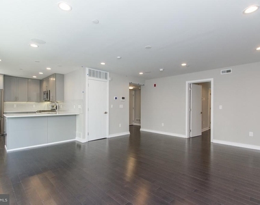 716 S Sartain Street - Photo Thumbnail 6
