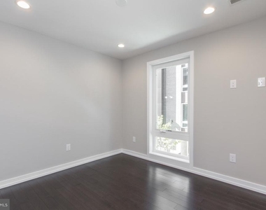 716 S Sartain Street - Photo Thumbnail 9