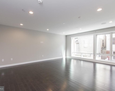 716 S Sartain Street - Photo Thumbnail 10