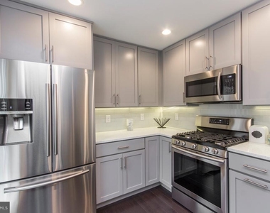 716 S Sartain Street - Photo Thumbnail 1
