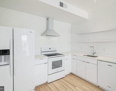 1842 E Harold Street - Photo Thumbnail 2