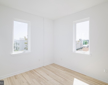1842 E Harold Street - Photo Thumbnail 12