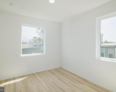 1842 E Harold Street - Photo Thumbnail 6