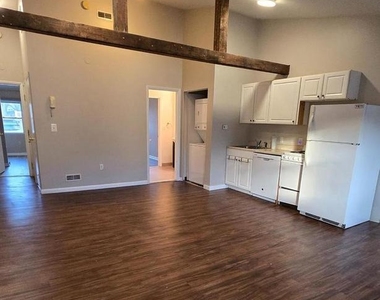 4303 Main Street - Photo Thumbnail 1