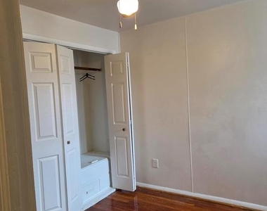 4013 Creston St - Photo Thumbnail 8