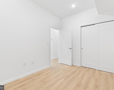 7248 Rising Sun Avenue - Photo Thumbnail 5