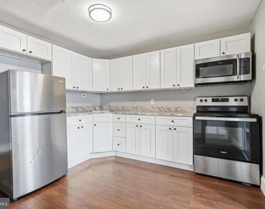 4329 Main Street - Photo Thumbnail 6