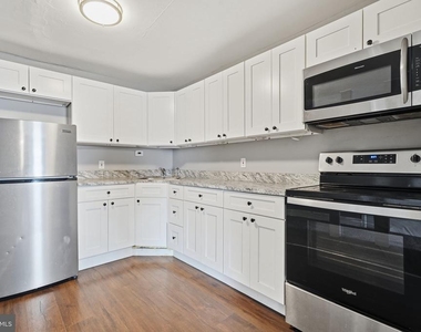 4329 Main Street - Photo Thumbnail 7