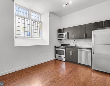 2321 Fitzwater Street - Photo Thumbnail 9