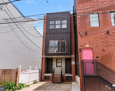 1805 N 18th Street - Photo Thumbnail 1