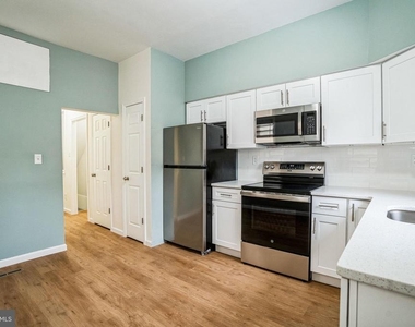 435 N 32nd Street - Photo Thumbnail 5