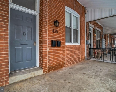 435 N 32nd Street - Photo Thumbnail 3