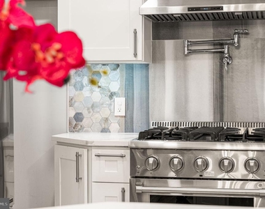 3740 Manayunk Avenue - Photo Thumbnail 13