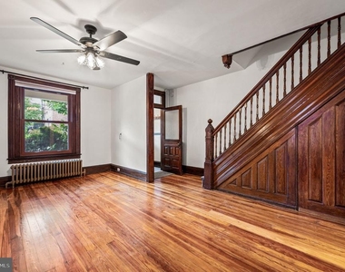 3740 Manayunk Avenue - Photo Thumbnail 6