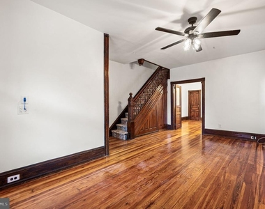 3740 Manayunk Avenue - Photo Thumbnail 5