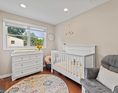 1621 Clearview Avenue - Photo Thumbnail 11