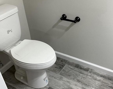127 Delano Drive - Photo Thumbnail 18