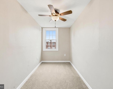 925 Maple Avenue - Photo Thumbnail 13